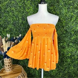Nwt Free People Lana Printed Off-The-Shoulder Top bell sleeve golden poppy combo